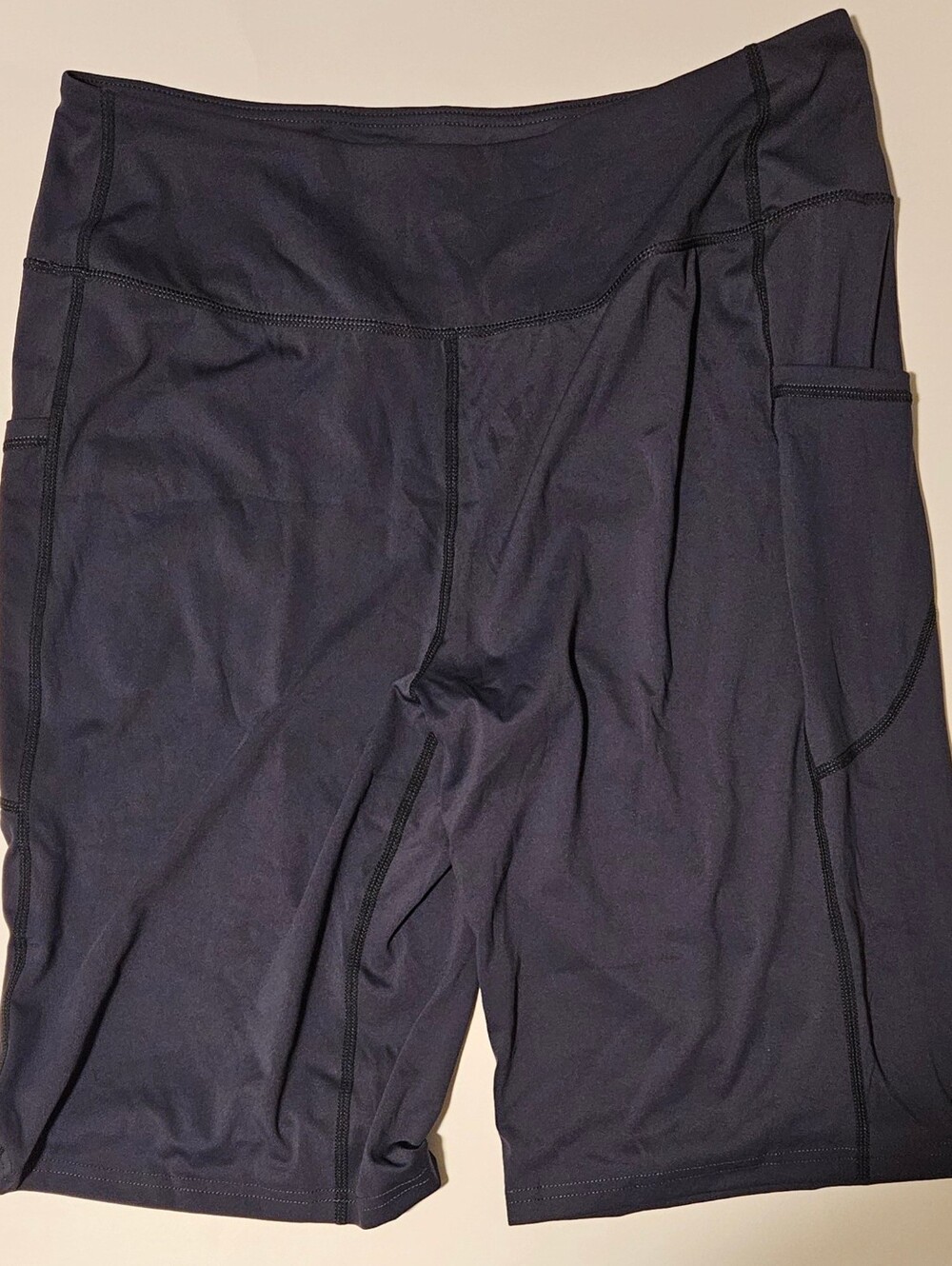 Gradual brand High-Waist Black Athletic Bike Shorts with Side Pockets NWT!